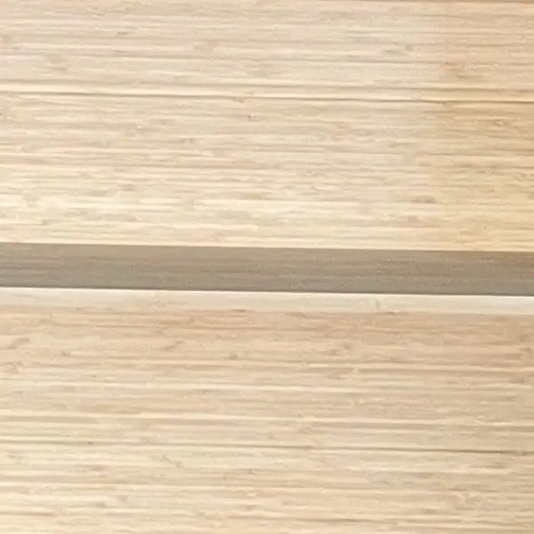 Détail du lamellé de bambou, huile incolore